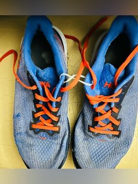 Tenis Hoka Clifton 9, Sz 7MD